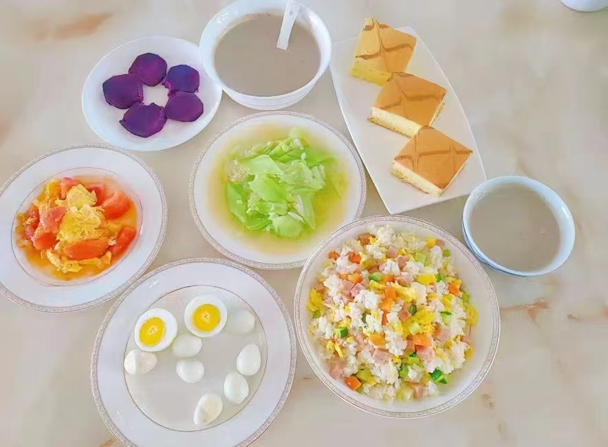 4個月的寶寶添加什么輔食，不能吃什么輔食？