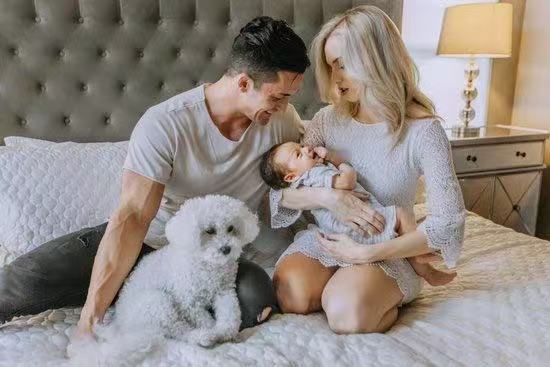 寶媽喂奶的時候經(jīng)常做這四件事，那寶寶的腹瀉就不可能避免！